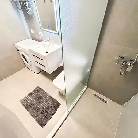 Appartamento 2 Bedroom 1015 *