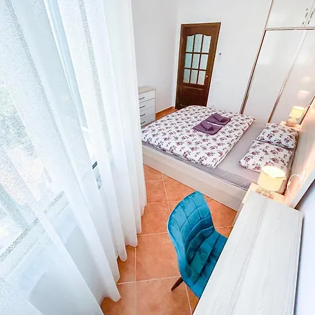 2 Bedroom 1015 *