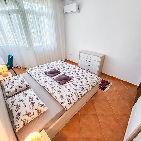 2 Bedroom 1015 Appartamento