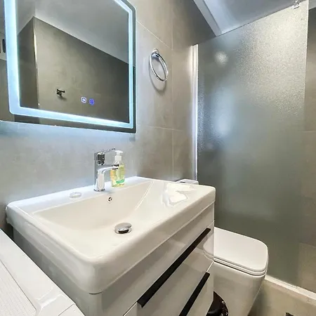 Appartamento 2 Bedroom 1015 *
