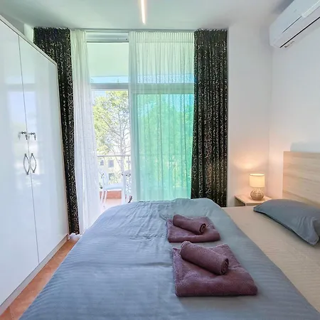 2 Bedroom 1015 Appartamento